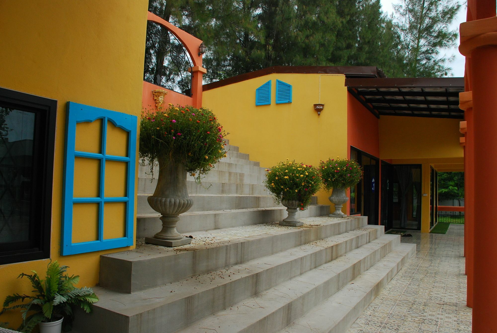 Phutara Accomodation Cha-Am Exterior photo